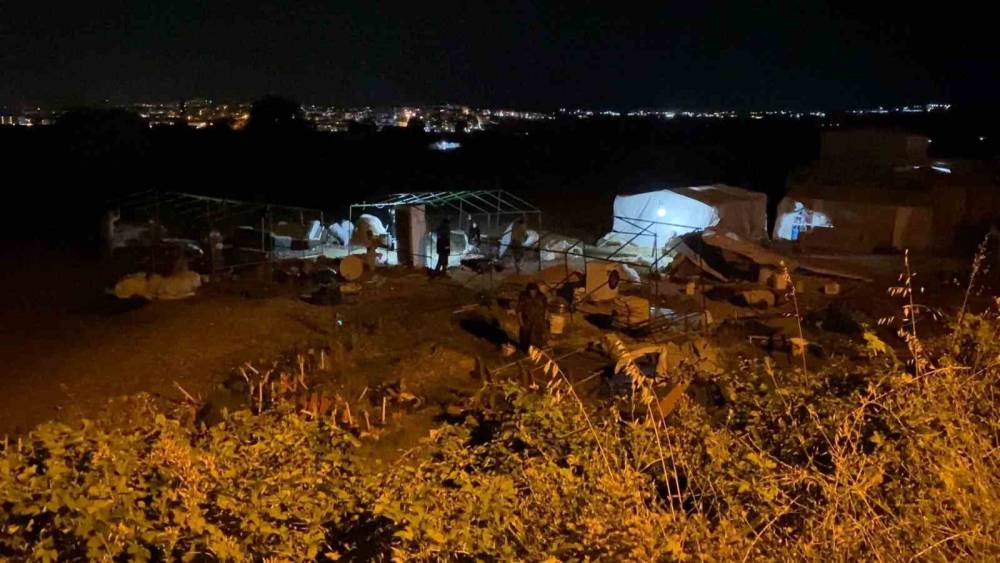 &Ccedil;adır kentte kavga: 6 kişi yaralandı
