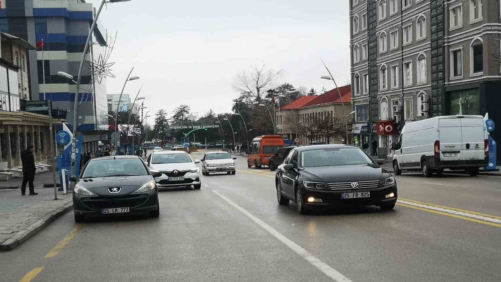 Erzurum&rsquo;da Temmuz ayında 4 bin 50 ara&ccedil; el değiştirdi
