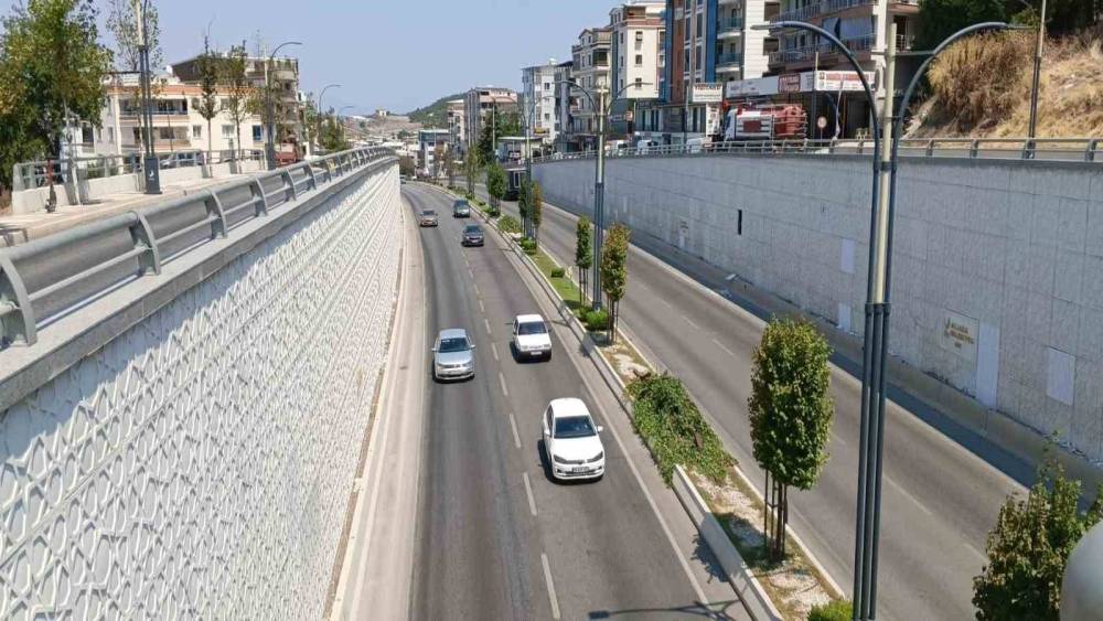 İzmir&rsquo;de temmuz ayında trafiğe 12 bin 138 yeni ara&ccedil; katıldı
