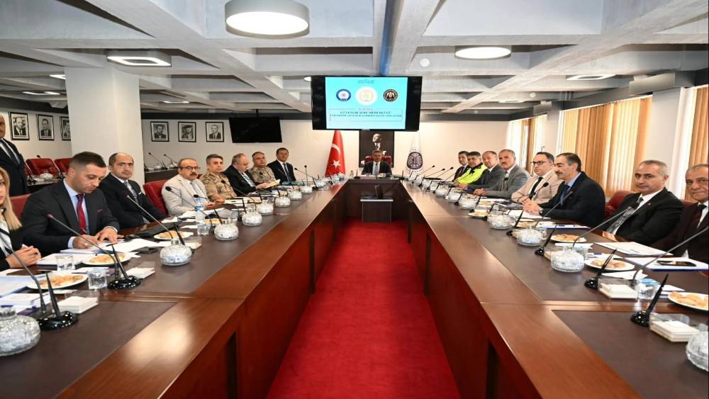 &Uuml;niversite g&uuml;venlik koordinasyonu i&ccedil;in zirve

