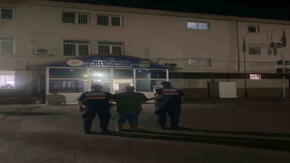 Kuyucak&rsquo;ta ormanlık alanda kenevir yetiştiren ş&uuml;pheli su&ccedil;&uuml;st&uuml; yakalandı
