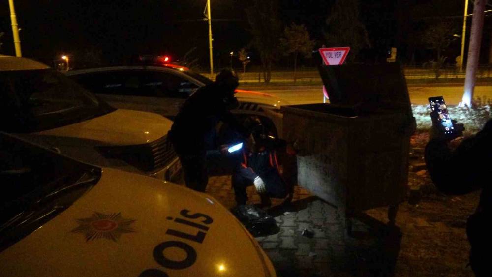 Malatya&rsquo;da kırılan termometredeki cıvadan 2 &ouml;ğrenci etkilendi
