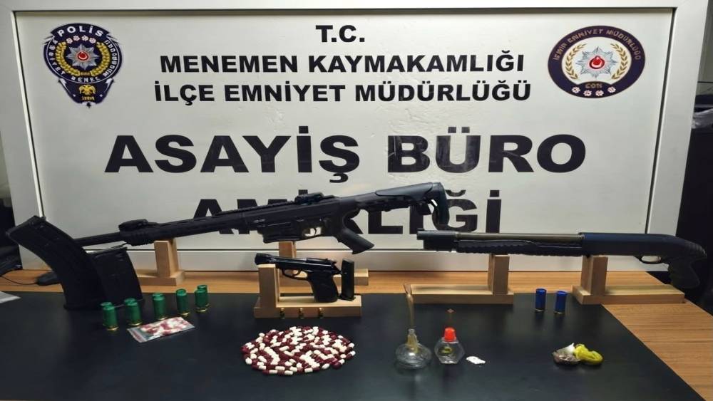 Menemen&rsquo;de polis ve jandarmadan dev operasyon: 44 g&ouml;zaltı
