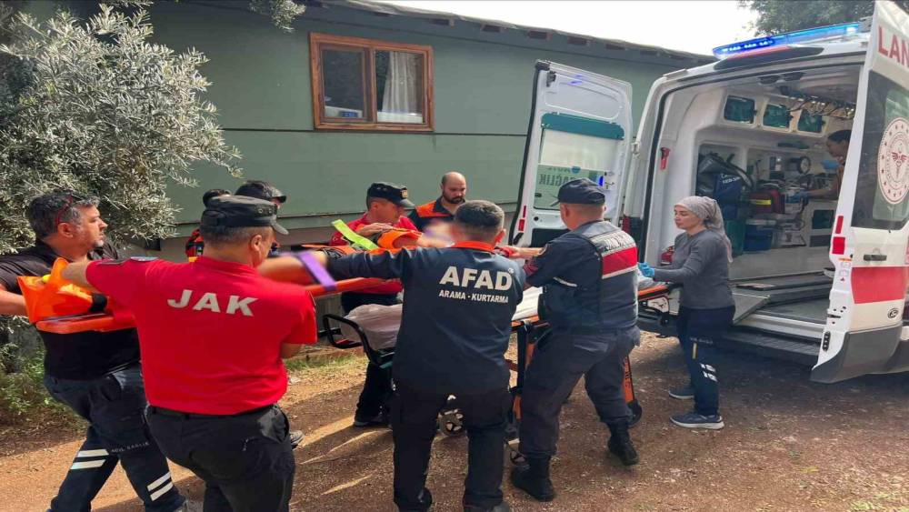 Antalya&rsquo;da ağa&ccedil;lık alanda kaybolan şahıs, evinden 19 kilometre uzaklıkta bulundu
