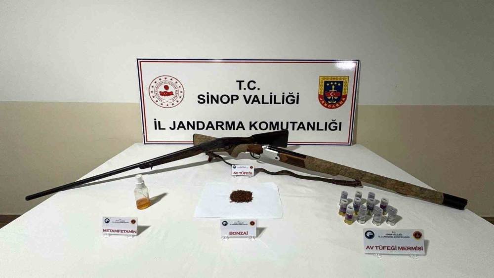 Sinop&rsquo;ta zehir tacirlerine operasyon: 7 g&ouml;zaltı
