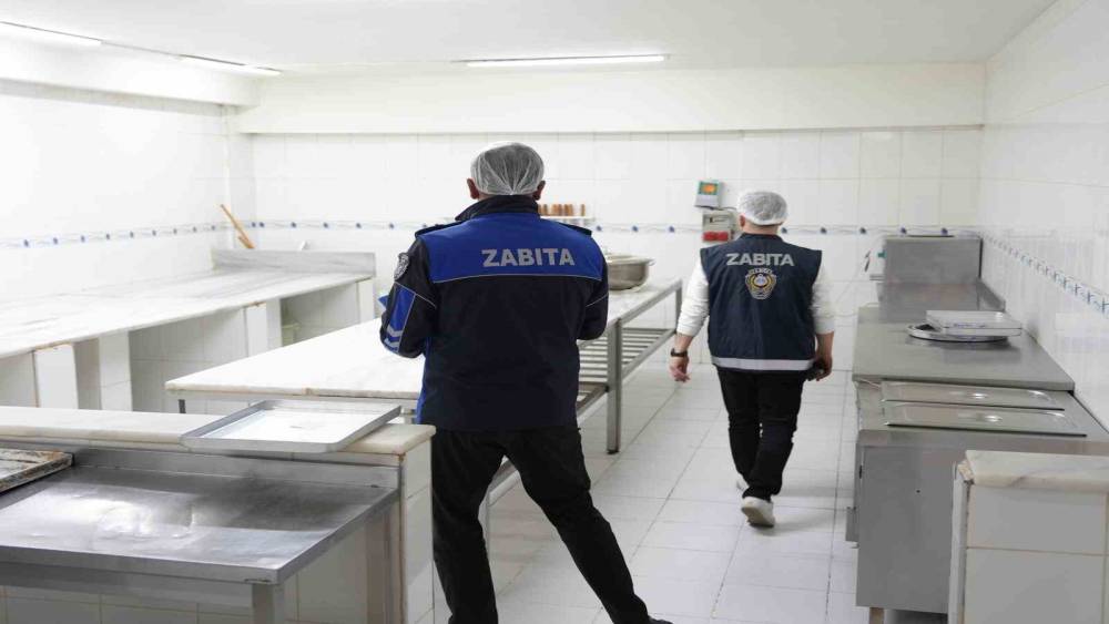 Zabıta&rsquo;dan bayramlık tatlı denetimi
