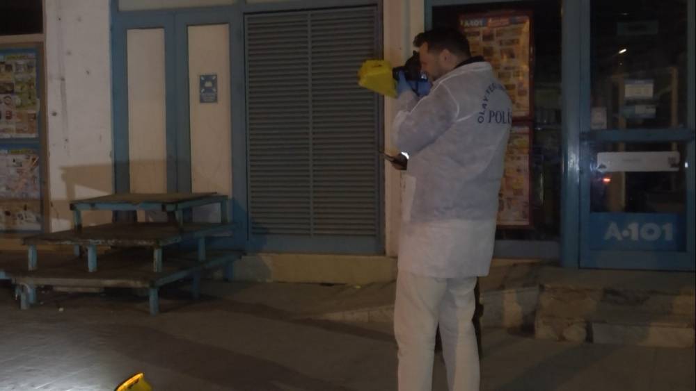 Husumet kavgası dehşete d&ouml;n&uuml;şt&uuml;: Bafra&rsquo;da şişler konuştu, 3 yaralı
