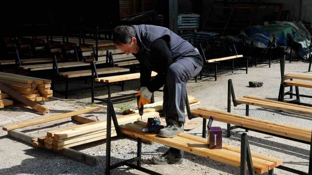 Elazığ Belediyesi at&ouml;lyelerinde &ccedil;alışmalar aralıksız s&uuml;r&uuml;yor
