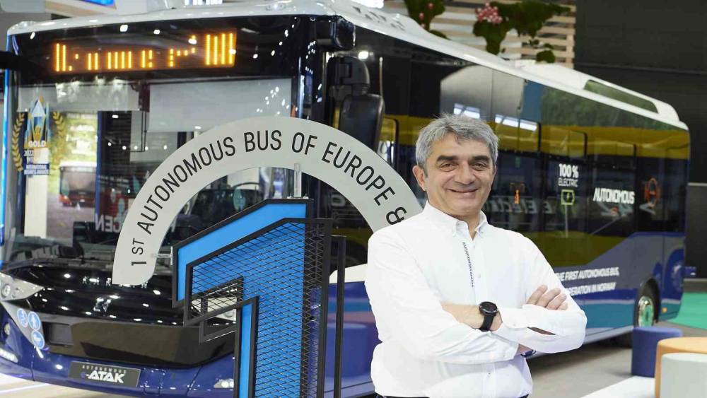 Karsan Otonom e-ATAK İsve&ccedil;&rsquo;te turistleri kayak merkezlerine taşıdı
