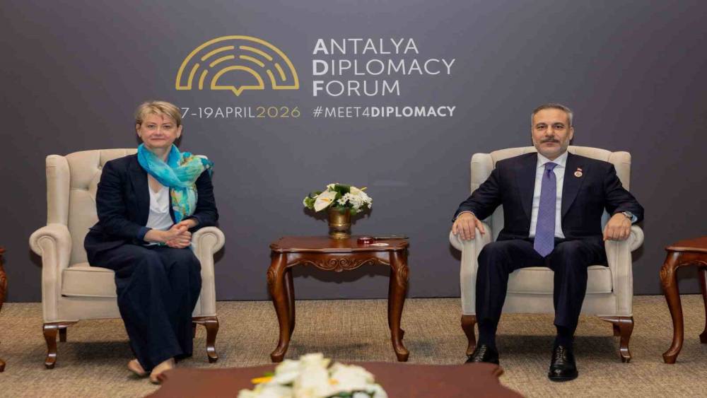 Bakan Fidan, Birleşik Krallık Dışişleri, İngiliz Milletler Topluluğu ve Kalkınma Bakanı Cooper ile g&ouml;r&uuml;şt&uuml;
