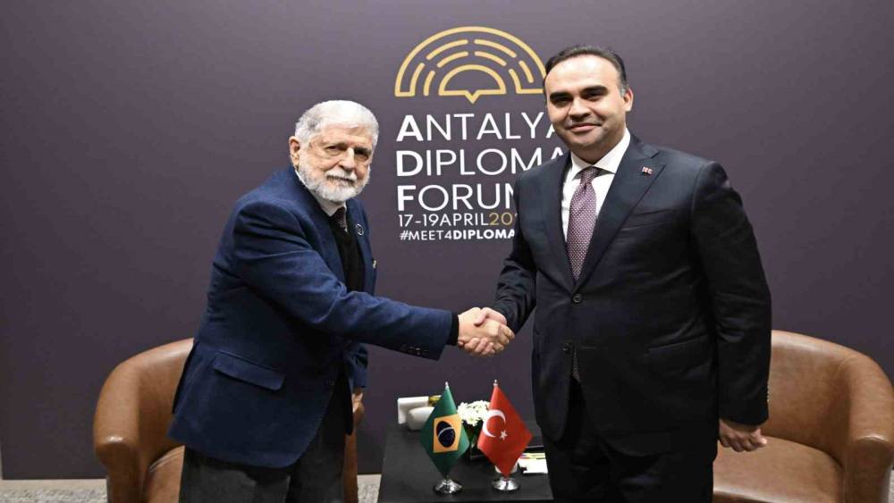 Bakan Kacır, 5. Antalya Diploması Forumu&rsquo;nda &ccedil;eşitli &uuml;lkelerden &uuml;st d&uuml;zey isimlerle bir araya geldi

