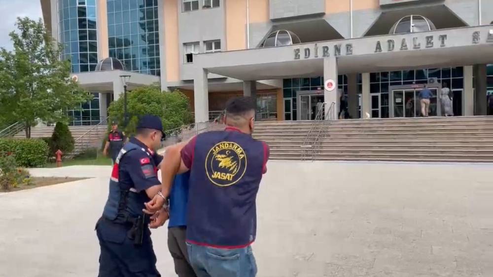 &Ccedil;alınan altınlar aileye teslim edildi, zanlı tutuklandı
