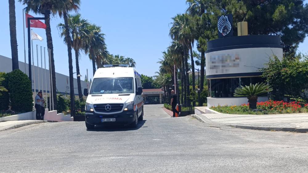 Manavgat&rsquo;ta otelde klor gazı sızıntısından 25 kişi etkilendi
