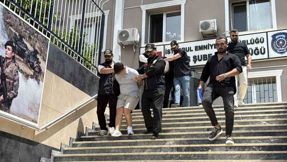 İstanbul&rsquo;da hara&ccedil; istedikleri iş yerlerini kurşunlayan ve tehditte bulunan 5 ş&uuml;pheli adliyeye sevk edildi
