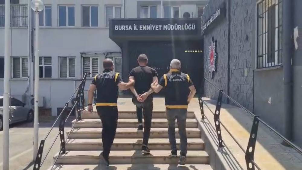 Pompalı dehşetinin ş&uuml;phelisi Cinayet B&uuml;ro ekiplerine yakalandı
