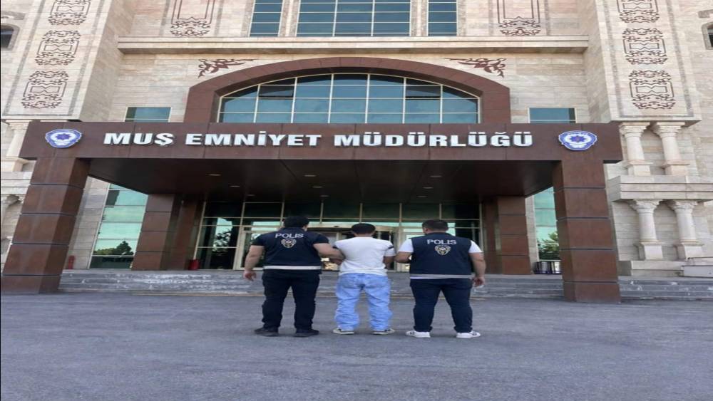 Muş&rsquo;ta 9 yıl 10 g&uuml;n hapis cezası bulunan h&uuml;k&uuml;ml&uuml; yakalandı
