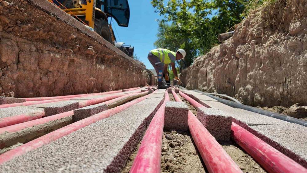 AEDAŞ&rsquo;tan Burdur&rsquo;un enerji altyapısına 1 milyar TL&rsquo;lik yatırım
