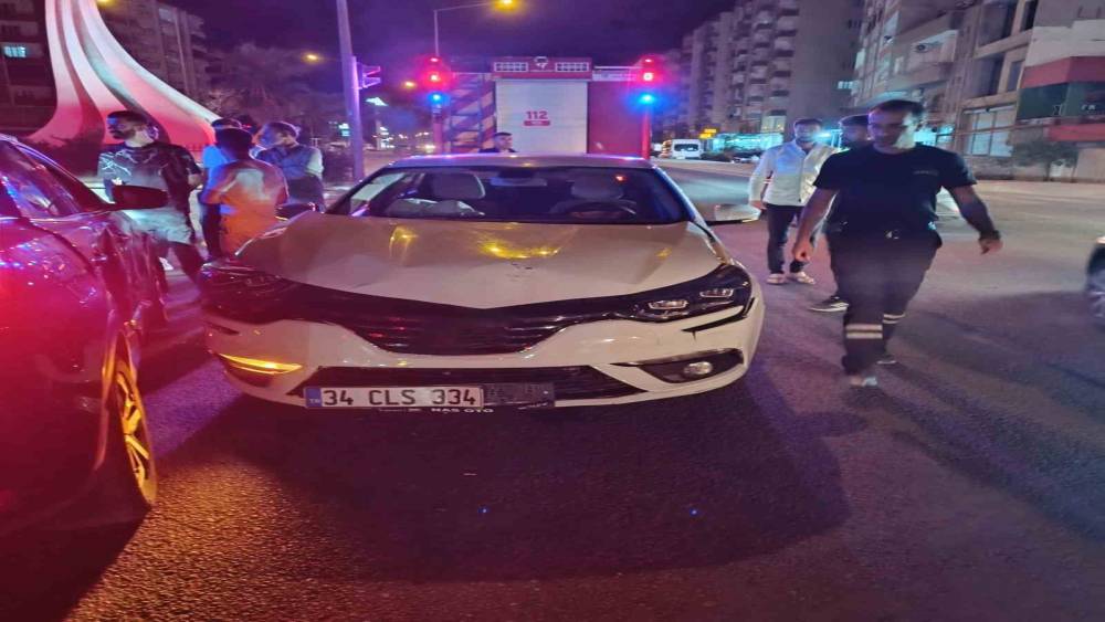 Mardin&rsquo;de otomobillerin &ccedil;arpıştığı kazada maddi hasar meydana geldi
