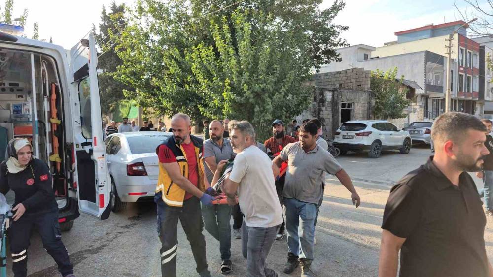 Adıyaman&rsquo;da otomobilin &ccedil;arptığı yaya hastanede hayatını kaybetti

