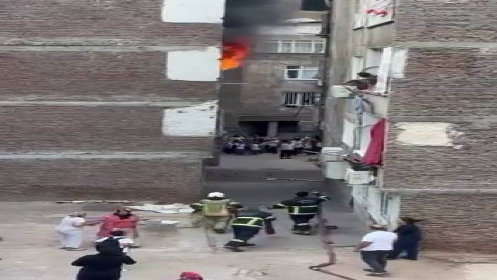 Diyarbakır&rsquo;da korkutan yangın: Ev alevler i&ccedil;inde kaldı
