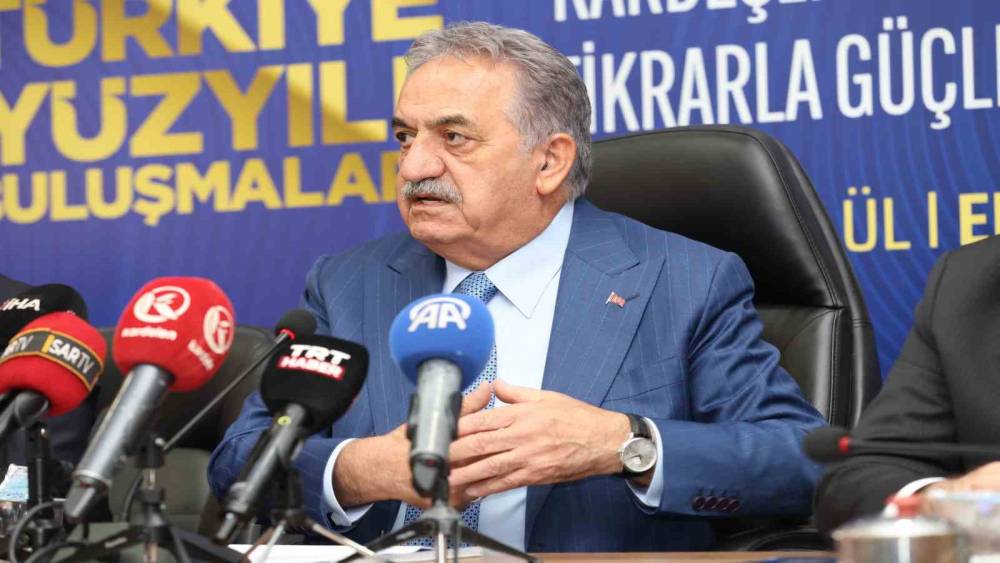 AK Parti Genel Başkan Yardımcısı Yazıcı: "Ter&ouml;rs&uuml;z T&uuml;rkiye sloganıyla &ouml;n&uuml;m&uuml;ze b&uuml;y&uuml;k bir hedef koyduk"

