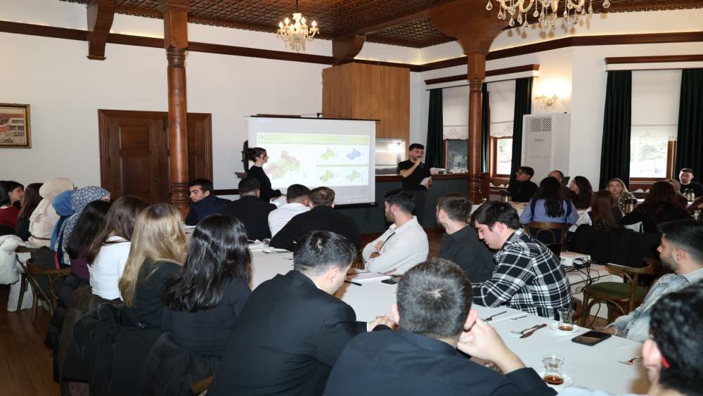 Başkan Yazıcıoğlu: "Yerel &uuml;retimi merkeze alan bir şehir modeli inşa etmeye kararlıyız"
