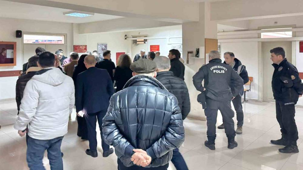 Giresunspor&rsquo;daki yolsuzluk ve usuls&uuml;zl&uuml;k davaları ağır ceza mahkamesine taşındı
