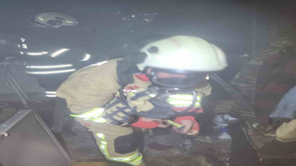 Kırıkhan&rsquo;da ev yangını
