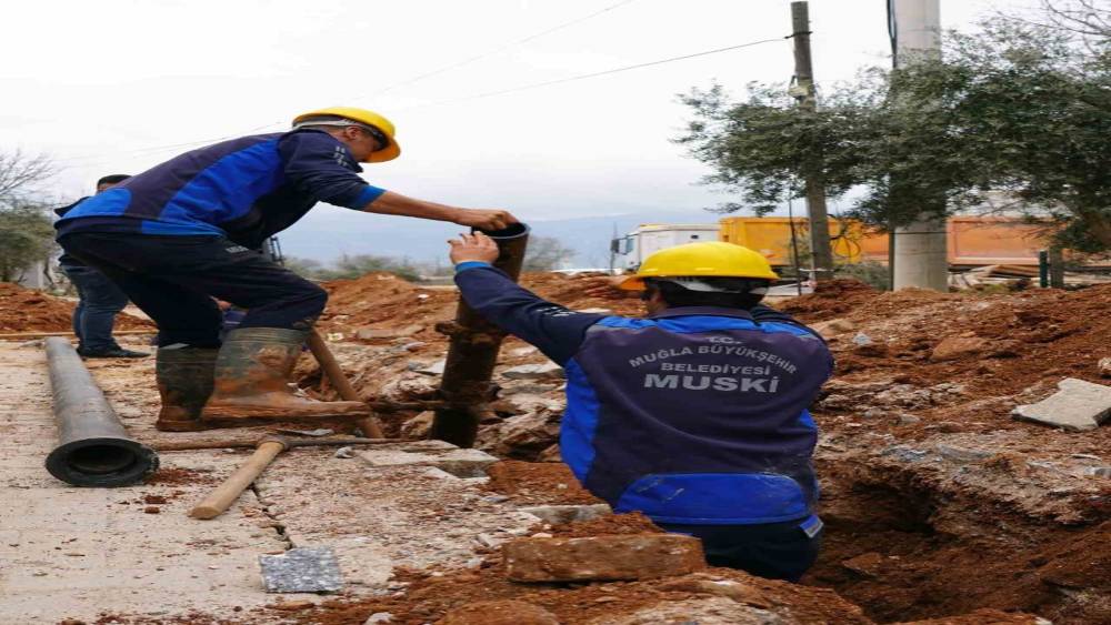 MUSKİ, K&ouml;tekli 261. sokaktaki su basın&ccedil; sorununu giderdi
