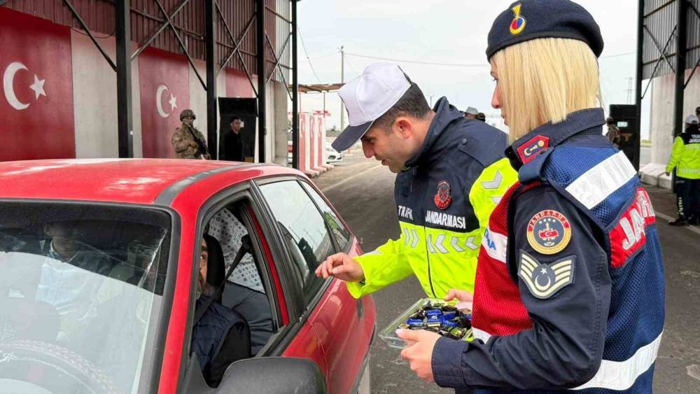 Diyarbakır&rsquo;da jandarmadan bayram &ouml;ncesi trafik denetimi
