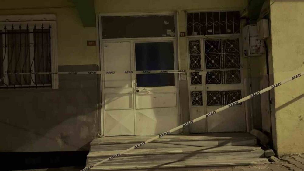 Esenyurt&rsquo;ta zehirlenme ş&uuml;phesiyle 7 kişi hastaneye kaldırıldı
