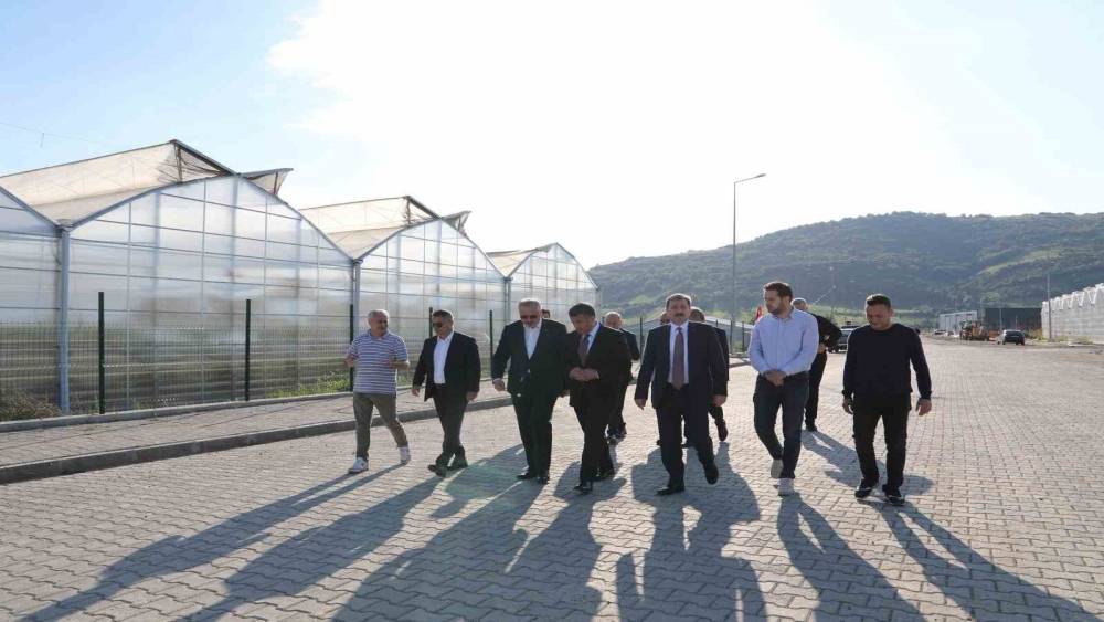 Bafra&rsquo;da &uuml;retim ve kamu yatırımları yerinde incelendi
