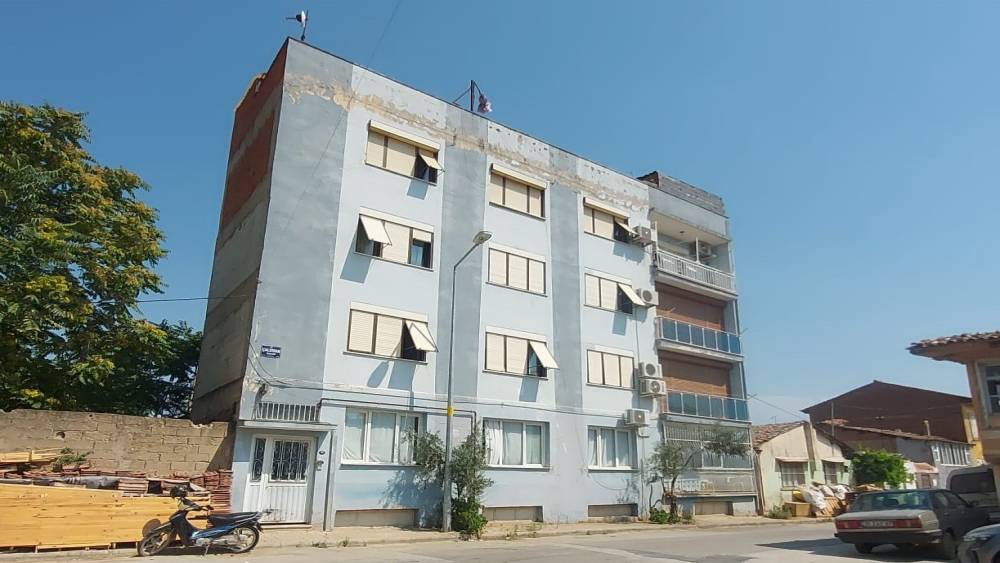 Cezaevinden &ccedil;ıktı, 10 g&uuml;n sonra arkadaşını &ouml;ld&uuml;rd&uuml;
