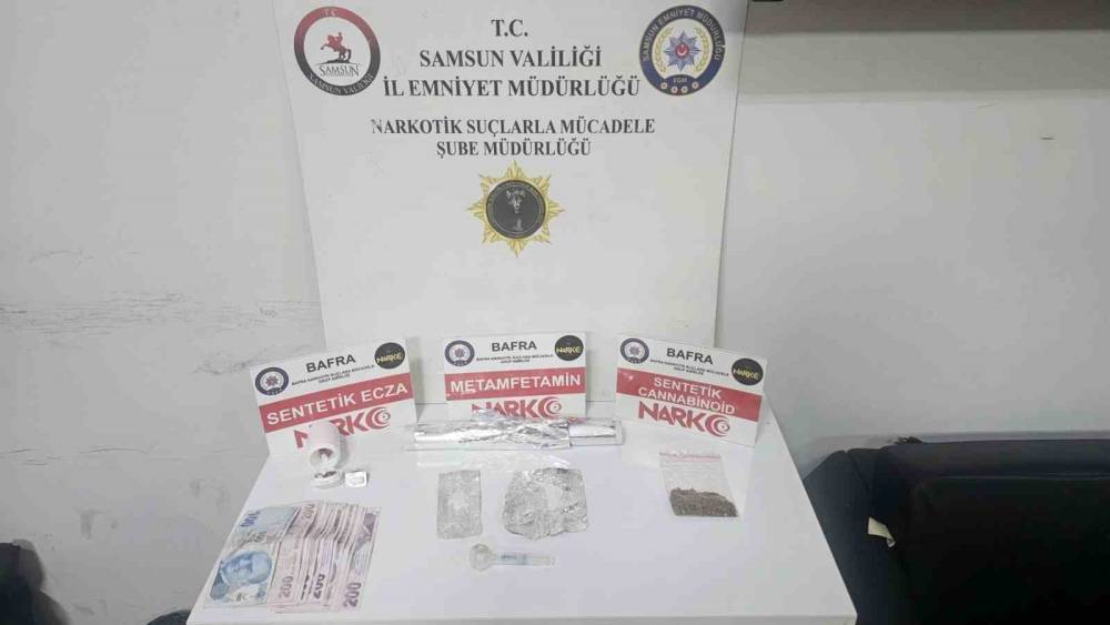 Bafra&rsquo;da uyuşturucu operasyonu: 2 g&ouml;zaltı
