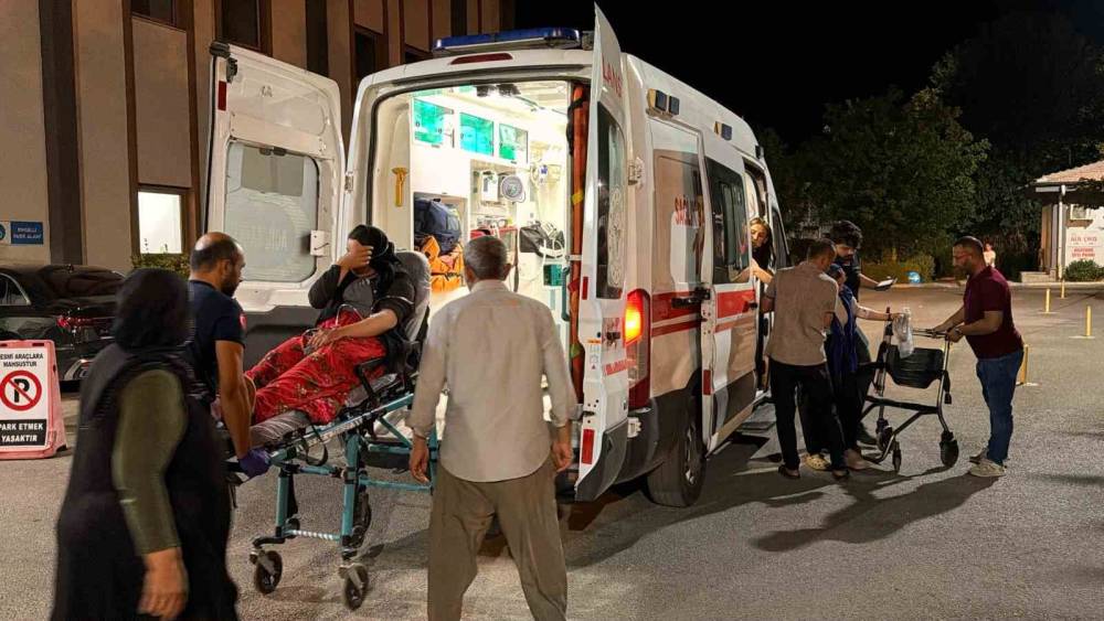 Adıyaman&rsquo;da 26 kişi ila&ccedil;tan zehirlendi
