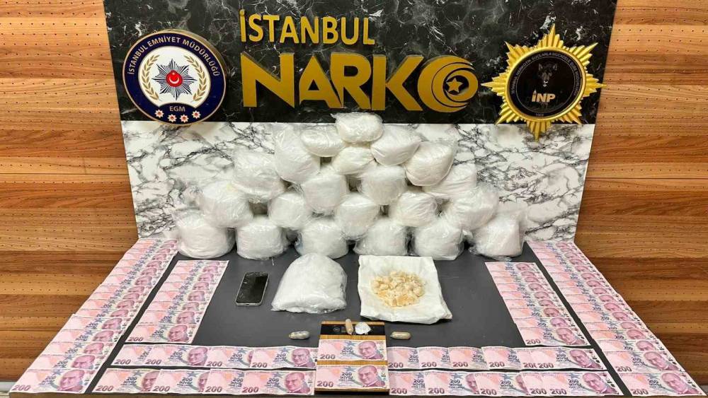 Avcılar&rsquo;da uyuşturucu operasyonu: 20 kilonun &uuml;zerinde narkotik madde ele ge&ccedil;irildi
