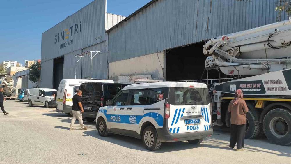 "Temizleyip geleceğim" dediği kamyonun yanında cansız bedeni bulundu
