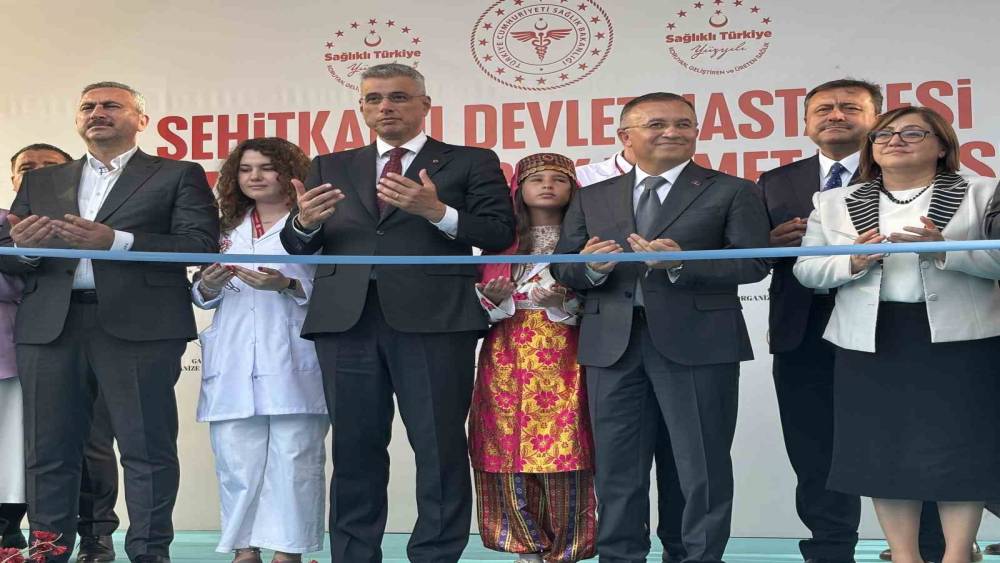 Bakan Memişoğlu: "T&uuml;rkiye, sağlık sanayisinde hızlı bir y&uuml;kseliş yaşayacak"
