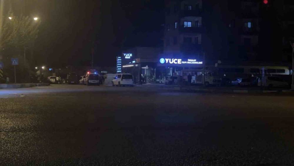 Adana&rsquo;da iş yerine molotofkokteyli saldırısı
