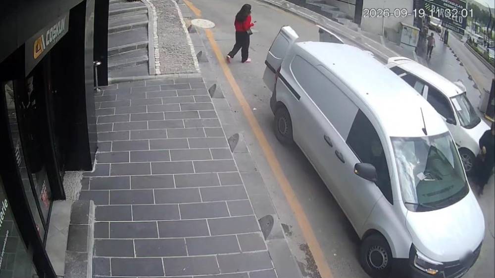 Karab&uuml;k&rsquo;te y&uuml;rekleri ağza getiren anlar kamerada
