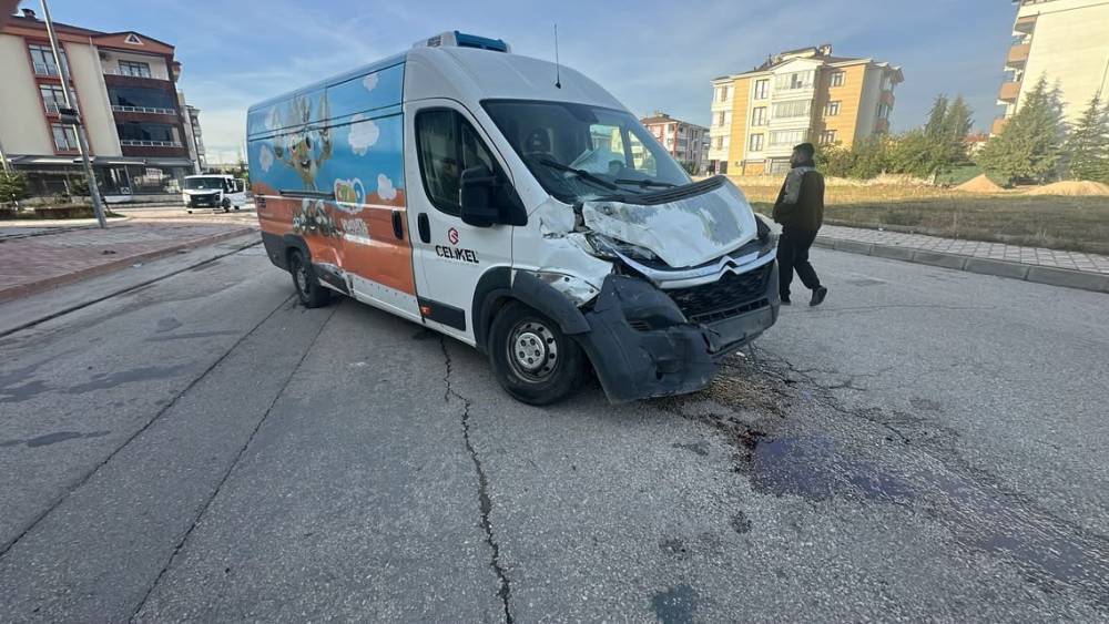 Elazığ&rsquo;da trafik kazası: 4 yaralı
