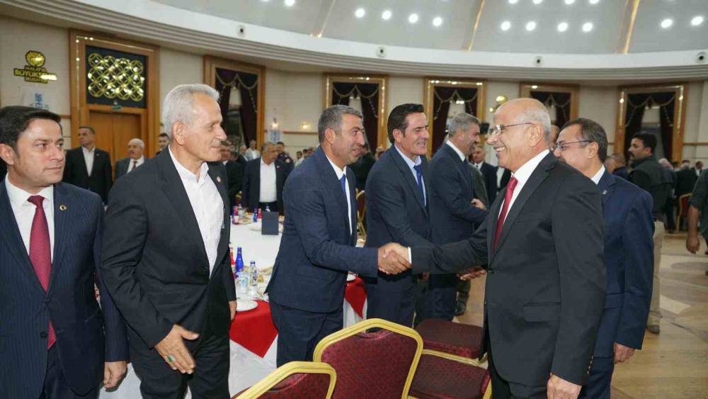 Başkan Er: "Muhtarlar yerel y&ouml;netimlerin en &ouml;nemli paydaşlarıdır"
