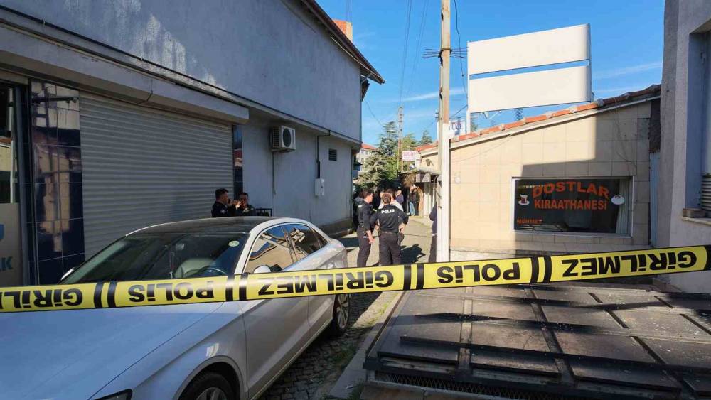 Konya&rsquo;da kıraathaneye t&uuml;fekli saldırı: 1 &ouml;l&uuml;, 1 yaralı
