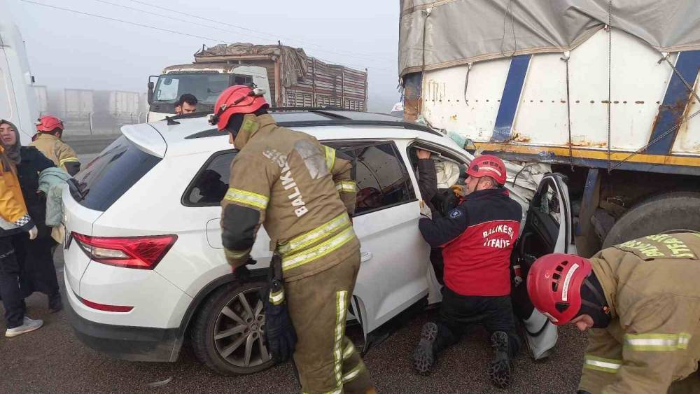 Bandırma-Bursa Karayolunda trafik kazası: 5 Yaralı
