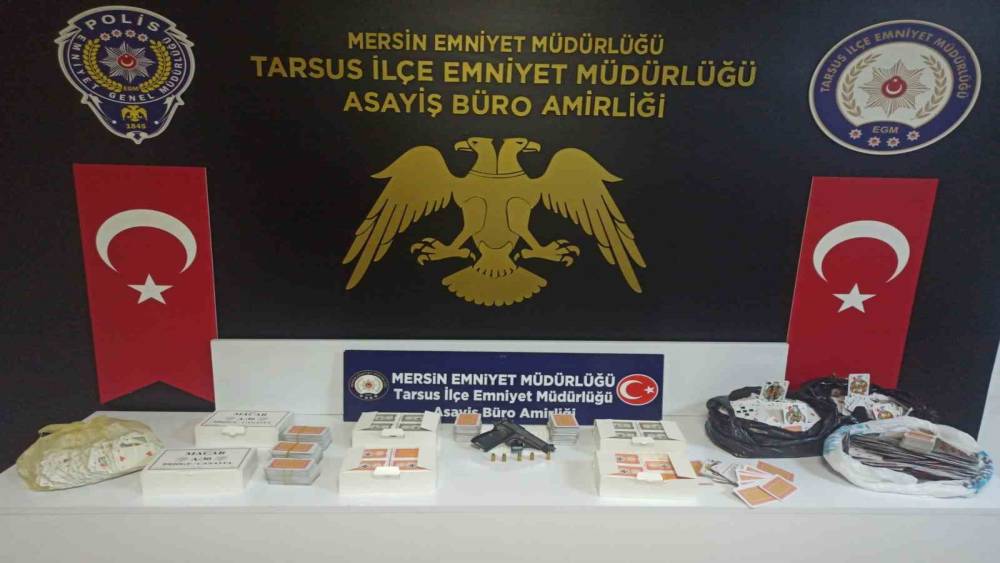 Tarsus&rsquo;ta kahve ve derneklere kumar baskını
