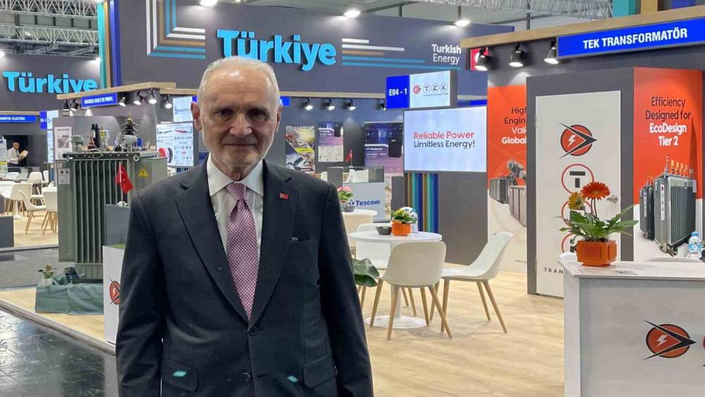 İTO Başkanı Avdagi&ccedil;&rsquo;ten KOBİ&rsquo;lere "&uuml;retim s&uuml;re&ccedil;lerini s&uuml;ratle &lsquo;yapay zekaya&rsquo; hazırlama" &ccedil;ağrısı
