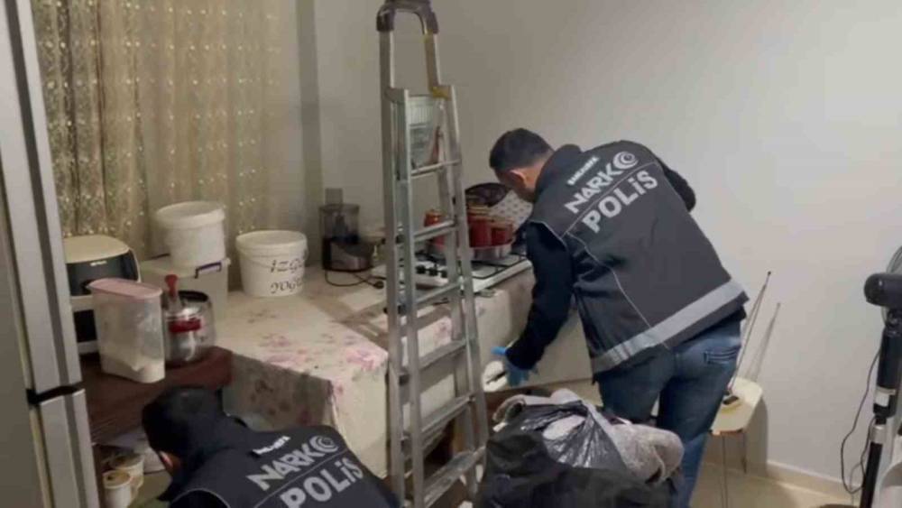 Şanlıurfa&rsquo;da uyuşturucu operasyonu: 15 tutuklama
