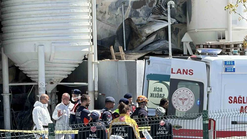 Ankara&rsquo;da boya fabrikasında &ccedil;ıkan yangında 1 iş&ccedil;i hayatını kaybetti
