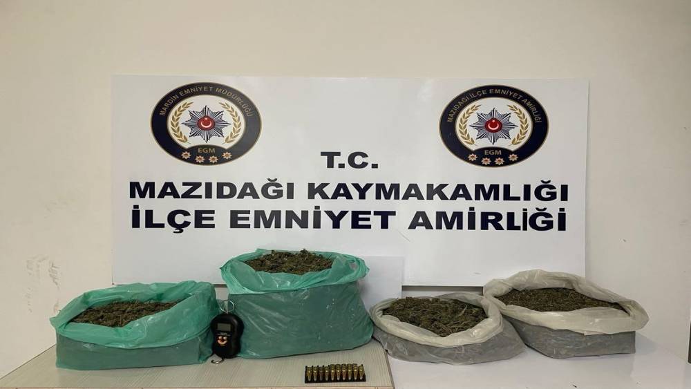 Mardin&rsquo;de 4 kilo 636 gram uyuşturucu ele ge&ccedil;irildi: 2 g&ouml;zaltı
