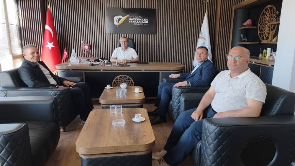 &Ccedil;akmak&rsquo;tan Kahta Gazeteciler ve Yazarlar Cemiyeti&rsquo;ne ziyaret
